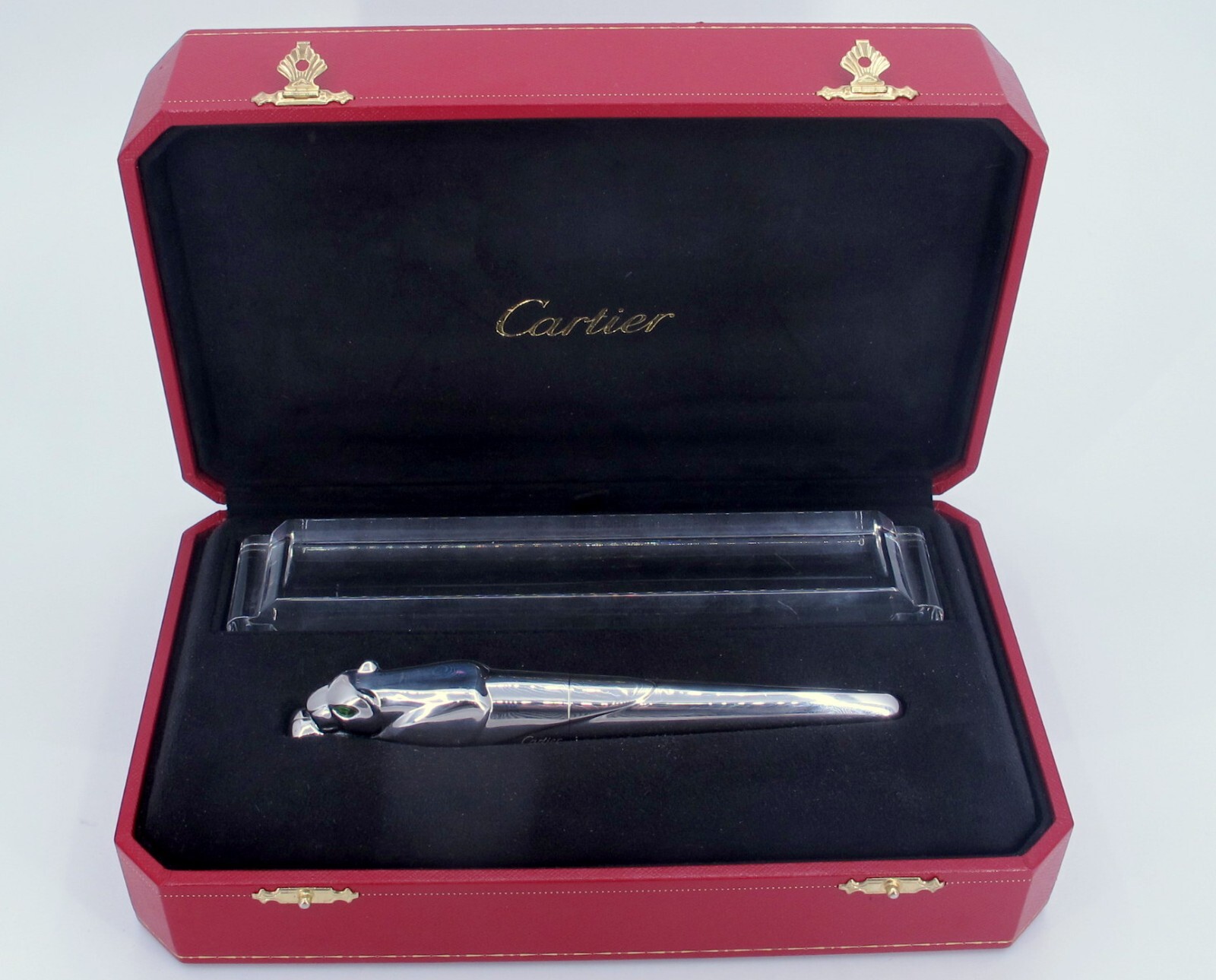 Luxurious CARTIER Exceptional Panther de Cartier Fountain Pen With Box/Cert.