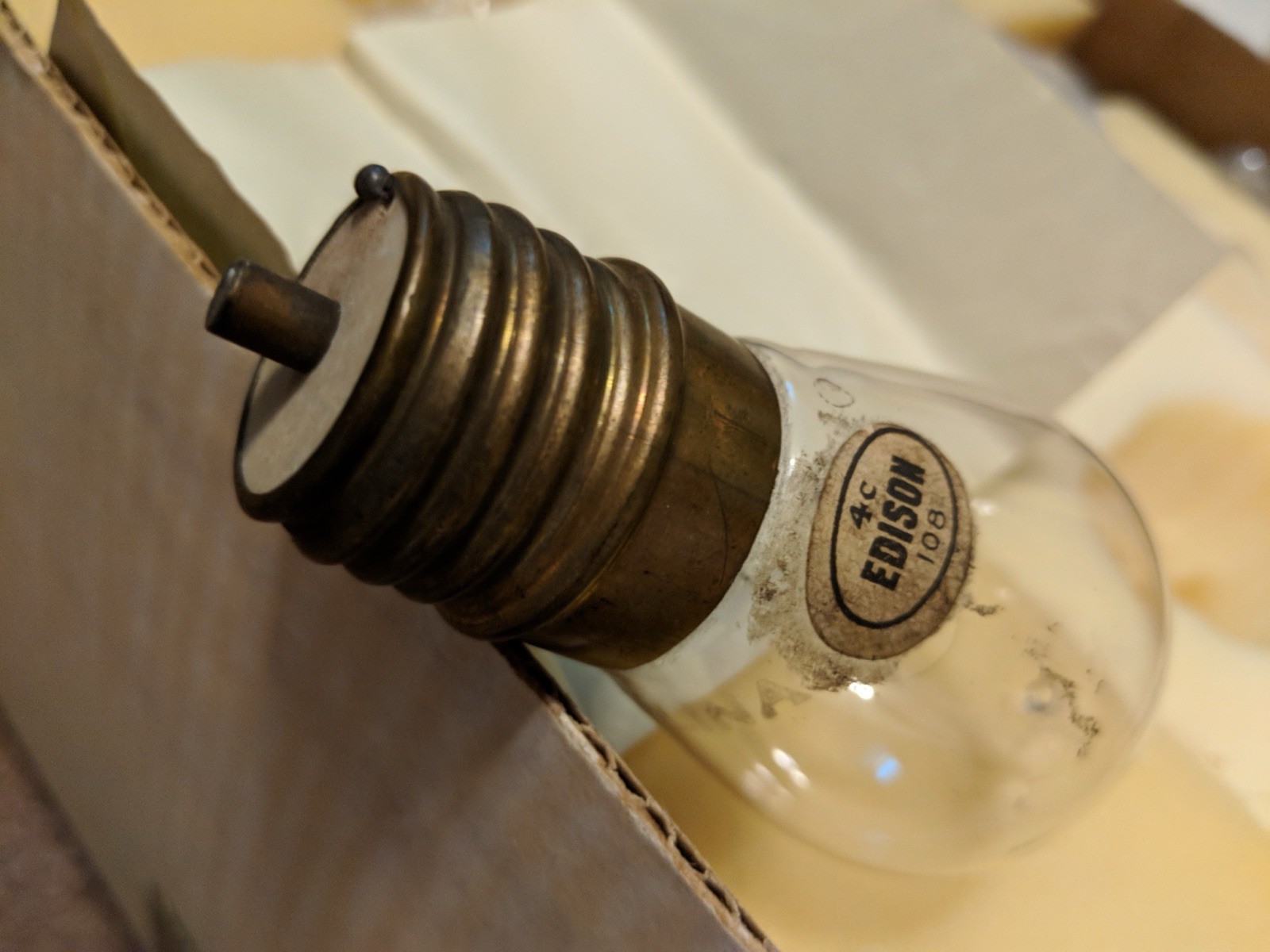 *Rare Antique 1890s Edison Pin & Socket Filament Light 4C Bulb 108 *Rare Antique 1890s Edison Pin & Socket Filament Light 4C Bulb 108